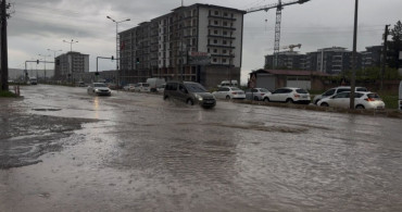 Ergani'de Şiddetli Sağanak Yağış