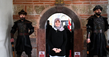 Ertuğrul Gazi Türbesi'ne yoğun ilgi