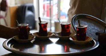 Erzincan'da çay fiyatlarına zam yapıldı