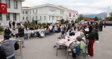 Erzincan'da Öğrencilerle Piknik Etkinliği