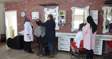 Erzincan'da Özel Gereksinimli Öğrenciler Meslek Sahibi Oluyor