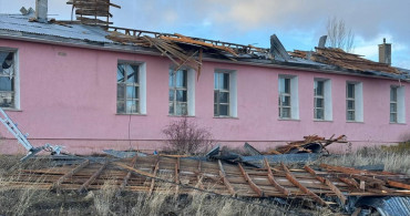 Erzincan'da Şiddetli Rüzgarın Zararları