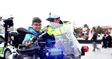 Erzincan'da Trafik Güvenliği Farkındalık Etkinliği Düzenlendi
