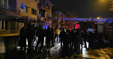 Erzincan'da Yangın: 8 Kişi Dumandan Etkilendi