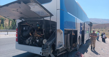 Erzincan'da Yolcu Otobüsü Kazası: 1 Ölü, 4 Yaralı