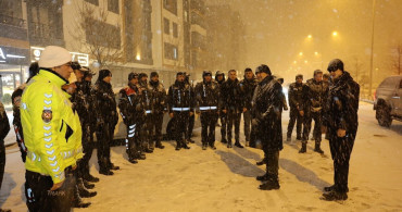 Erzurum Polisi Huzur ve Güven İçin Denetim Yapıyor