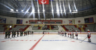 Erzurum'da Buz Hokeyi Kış Spor Oyunları Tamamlandı