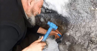 Erzurum’da Duygu Dolu Anlar: Bir Vatandaş Buzlanan Boruda Mahsur Kalan Kediyi Böyle Kurtardı