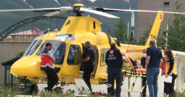 Erzurum'da Kalp Krizi Geçiren Kadın Ambulans Helikopterle Hastaneye Sevk Edildi