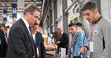 Erzurum'da Mesleki ve Teknik Eğitim Fuarı Açıldı
