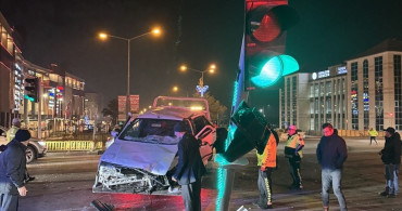 Erzurum'da Polis İhtarı Sonrası Kaza: 3 Yaralı