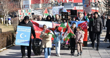 Erzurum'da Sağlık Çalışanları Gazze İçin 110. Yürüyüşünü Gerçekleştirdi