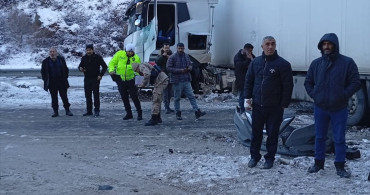 Erzurum'da TIR ve SUV Çarpıştı: 6 Yaralı