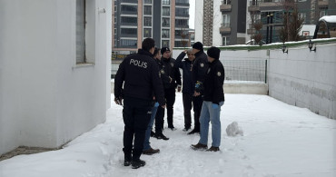 Erzurum'da Üzücü Bir Kaza: Cam Silerken Düşen Kadın Hayatını Kaybetti