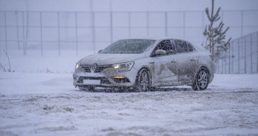 Erzurum’da Yoğun Kar Yağışı Hayatı Olumsuz Etkiliyor