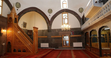 Erzurum'daki Şeyhler Camisi ve Tarihi Güneş Saati