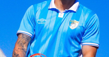 Erzurumspor FK, yeni sezonun 'Gökbörü' formasını tanıttı
