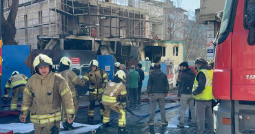 Esenler'deki İnşaat Şantiyesinde Yangın: İşçi Konteyneri Küle Döndü