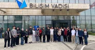 Esenyurt Belediyesi'nden Öğrencilere Bilişim Vadisi Ziyareti