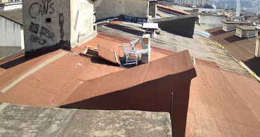 Esenyurt'ta Hırsızlık Olayı: Çatıdan Asansör Parçaları Çalındı