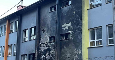 Esenyurt'ta İlkokulda Yangın Çıktı