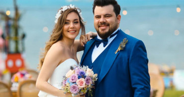 Eser Yenenler, Photoshoplu Fotoğrafını Paylaşan Eşi Berfu Yenenler'e Sitem Etti!