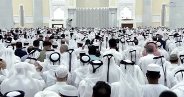 Eski Katar Emiri Al Thani için Doha’da cenaze namazı kılındı