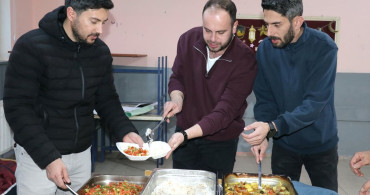 Eskiharman Köyü'nde Öğrenciler İçin İftar Sofrası Kuruldu