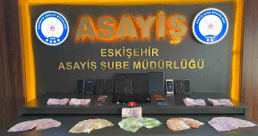 Eskişehir merkezli 4 ilde dolandırıcılık operasyonu: 12 gözaltı