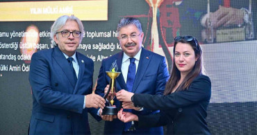 Eskişehir Valisi Dr. Erdinç Yılmaz, Yılın Mülki İdare Amiri Ödülünü Aldı