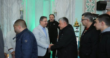 Eskişehir Valisi Yılmaz Bayram Namazını Vatandaşlarla Kıldı