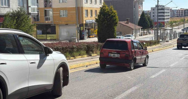 Eskişehir'de ani manevra kazaya neden oldu, sürücü kayıplara karıştı
