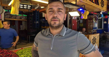 Eskişehir'de balık tezgahları meyve ile renklendi