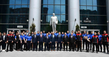 Eskişehir'de Ceza İnfaz Personeli Günü İlk Kutlandı