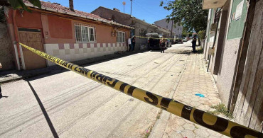 Eskişehir'de geri geri gelen aracın çarpması sonucu bir kadın hayatını kaybetti