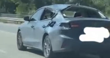 Eskişehir'de Hasarlı Araç Trafikte Seyir Halinde