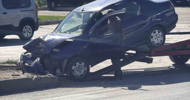 Eskişehir'de hatalı manevra kaza getirdi: 1 yaralı