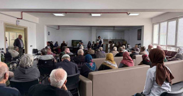 Eskişehir'de Huzurevi Sakinlerine Özel Tiyatro Gösterisi