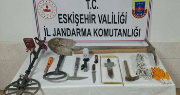 Eskişehir'de Kaçak Kazı Operasyonu: 3 Kişi Yakalandı