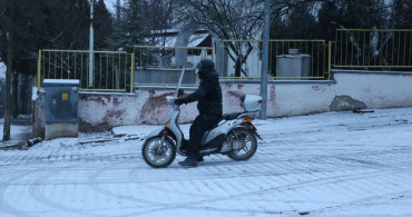 Eskişehir'de Kar Yağışı Hayatı Etkiledi