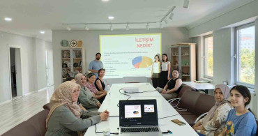 Eskişehir’de kursiyer kadınlara aile içi iletişim ve dijital bağımlılık eğitimi gerçekleştirildi