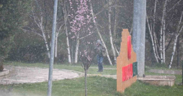 Eskişehir'de Nisan Yağmurları Öğrencileri Etkiledi