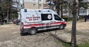 Eskişehir'de Temizlik Yaparken Düşen Kadına Sağlık Ekibi Müdahalesi