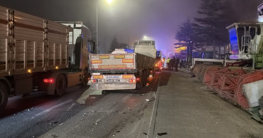 Eskişehir'de Tır ile Servis Minibüsü Çarpıştı: 9 Yaralı