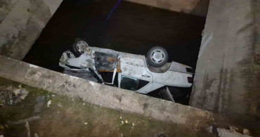 Eskişehir'de Trafik Kazası: Kontrolden Çıkan Araç Sulama Kanalına Uçtu