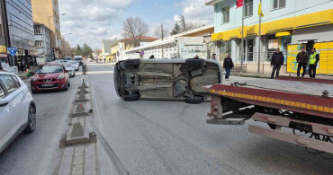 Eskişehir'de Yan Yatan Otomobilin Sürücüsü Yaralanmadı