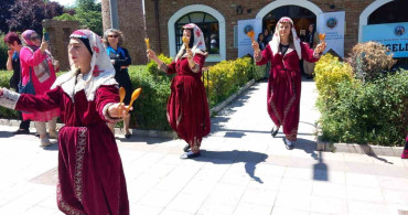 Eskişehir’de yıl sonu el sanatları ve nakış sergisi açıldı