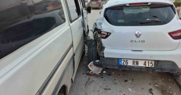 Eskişehir'de Zincirleme Trafik Kazası: 3 Yaralı