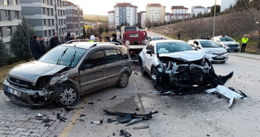 Eskişehir'de Zincirleme Trafik Kazası: 6 Yaralı