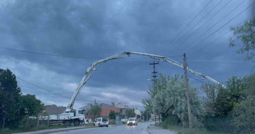 Eskişehir'deki İnşaatta Dikkat Çeken Beton Dökümü
